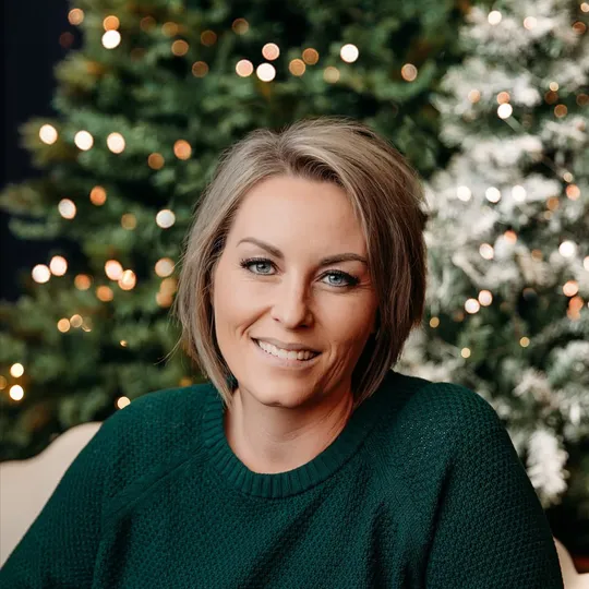 Abbie Aullman, Agent in  - Compass