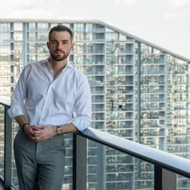 Tristan Alexander, Agent in  - Compass