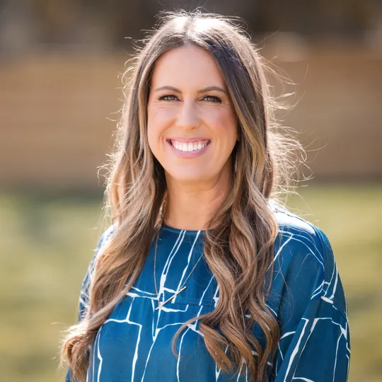 Jenna Pineda, Agent in  - Compass