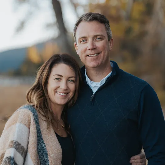 Clayton Humphries & Julia Szendrei, Agent in  - Compass