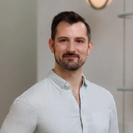 Brian Bruno, Agent in  - Compass