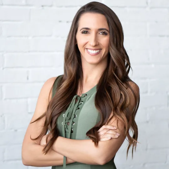 Mia Tidwell, Agent in  - Compass