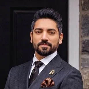 Shiraz Rasul, Agent in  - Compass