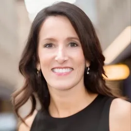 Julie Flouty, Agent in  - Compass