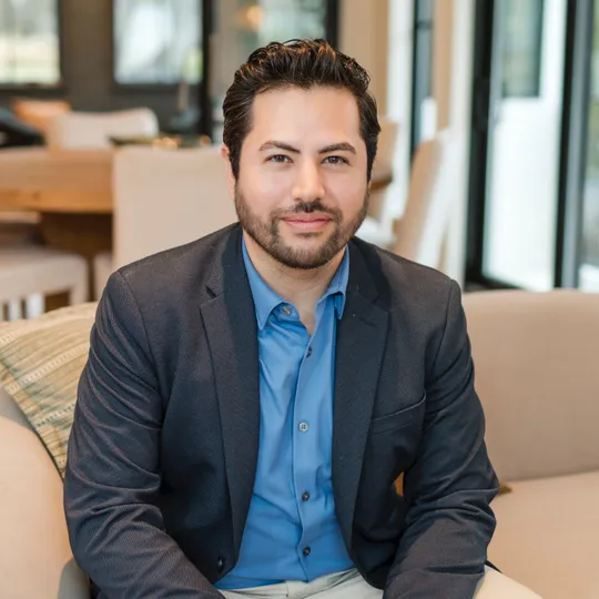 Javier Rubio, Agent in  - Compass