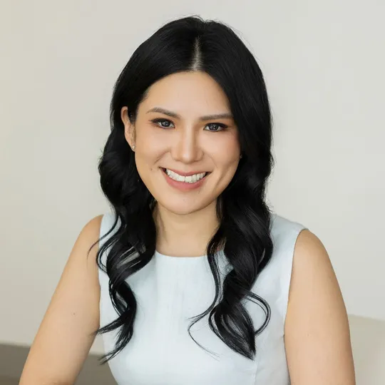 Debbie Lin, Agent in  - Compass