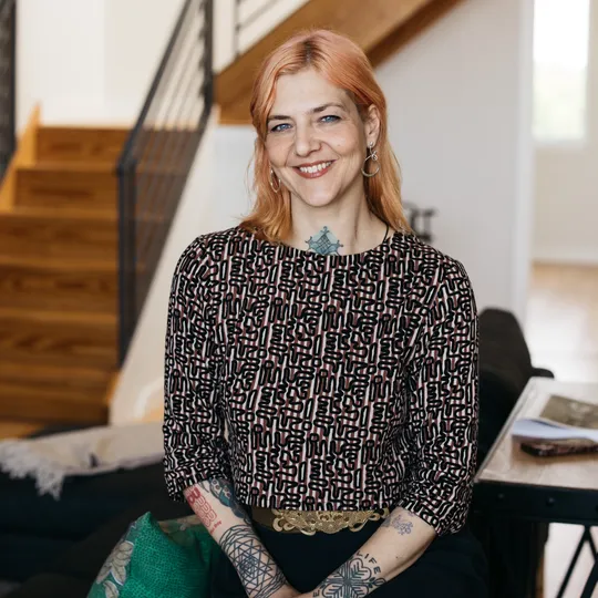 Sochi Lynne, Agent in  - Compass