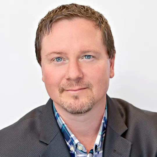 Tray Cross, Agent in  - Compass