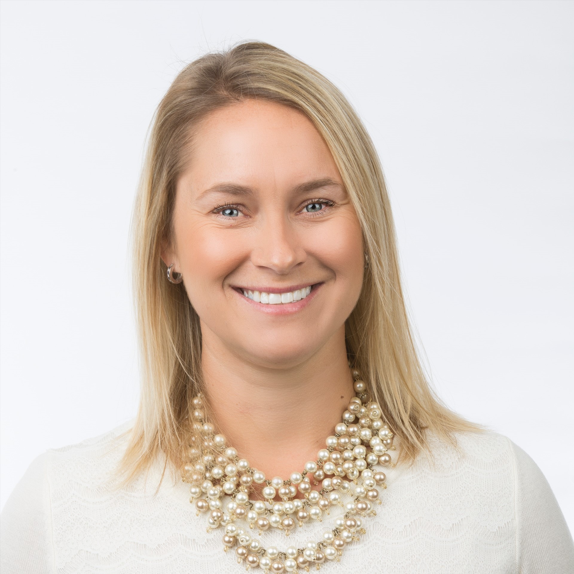 Headshot of Sarah Dwyer