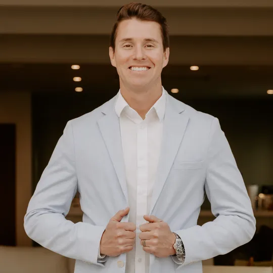 Mitchel Bohi, Agent in  - Compass