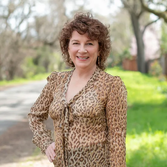 Deb Stone, Agent in  - Compass