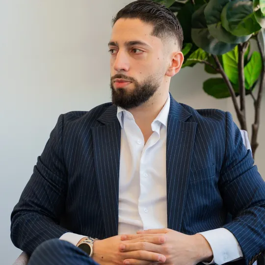 Moe Hamideh, Agent in  - Compass