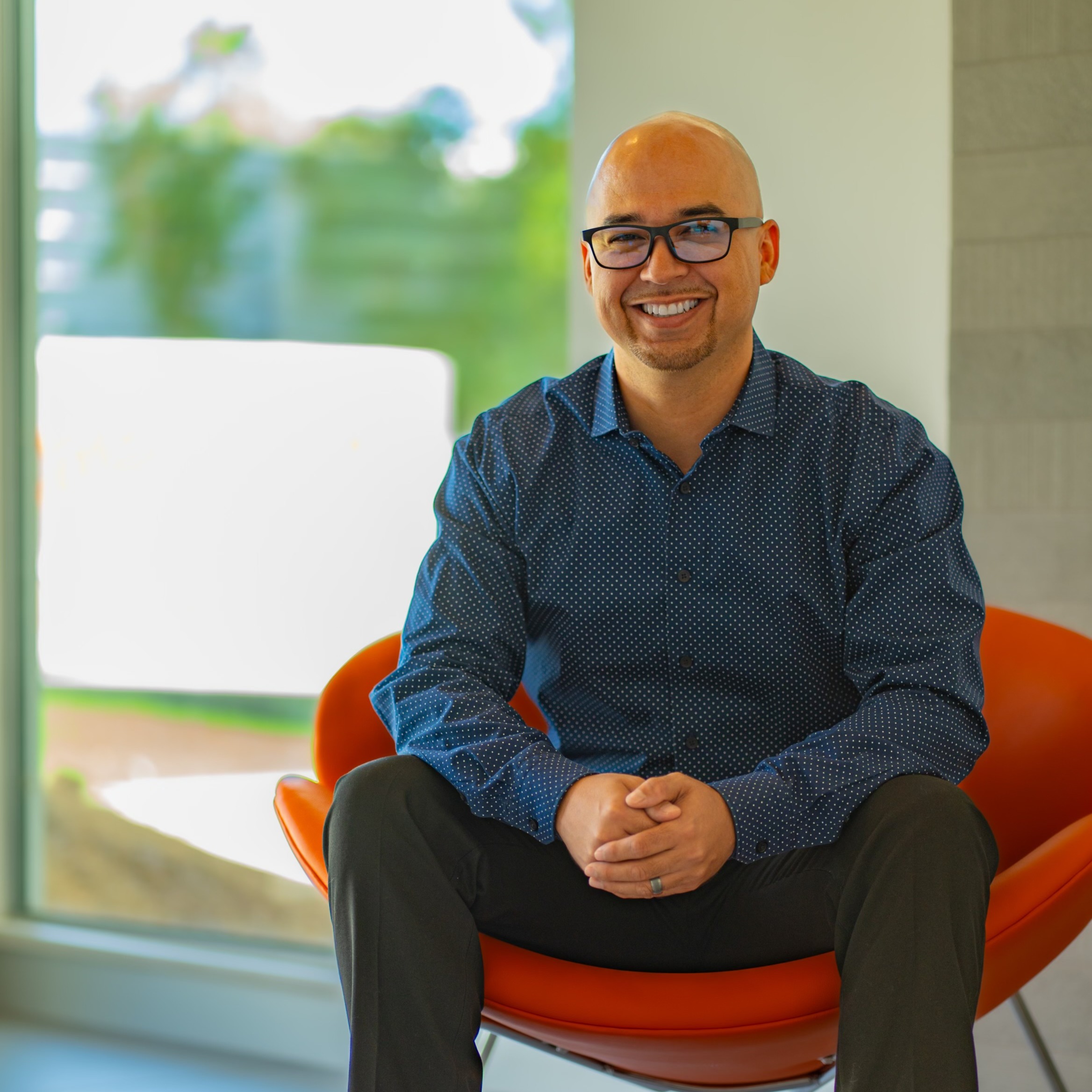 Headshot of Omar Heredia