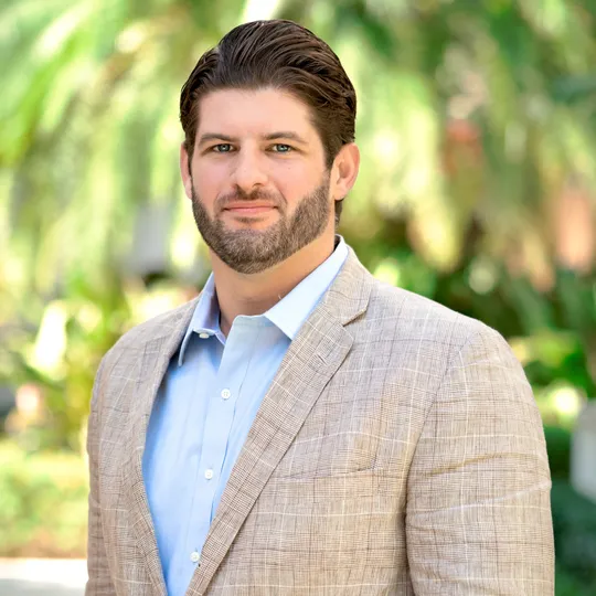 Peter Conn, Agent in  - Compass