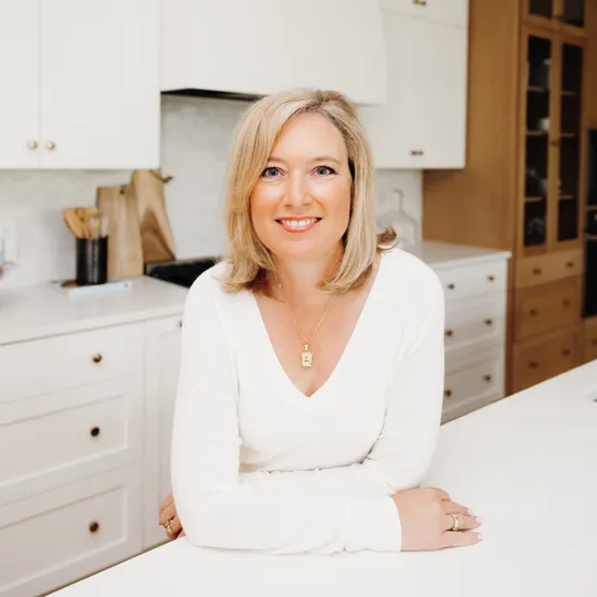 Amy Albert, Agent in  - Compass