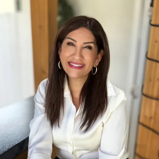 Martha Sanchez, Agent in  - Compass