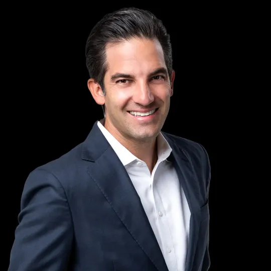 Chris Karas, Agent in  - Compass