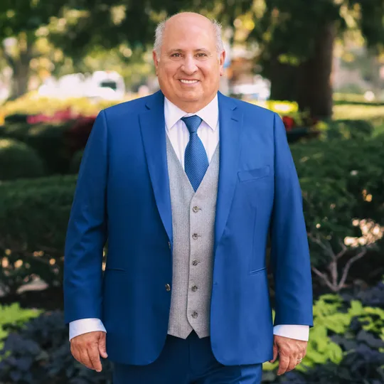 Bernie Cicirelli, Agent in  - Compass