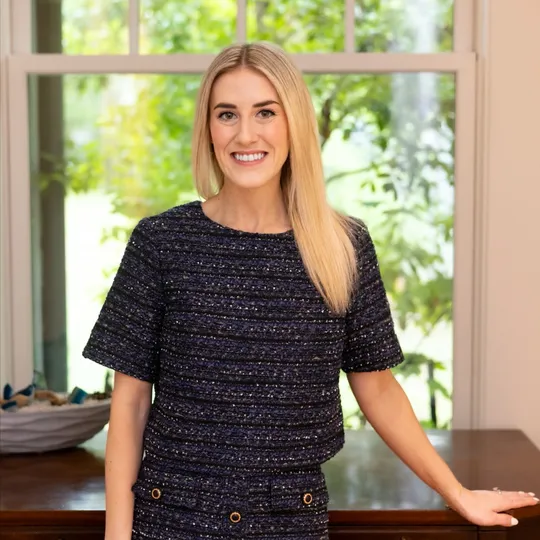 Miranda Ewing, Agent in  - Compass