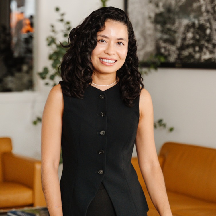 Headshot of Michelle Velasquez Castillo