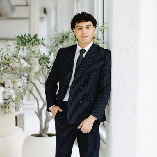 Fidel Lopez, Agent in  - Compass