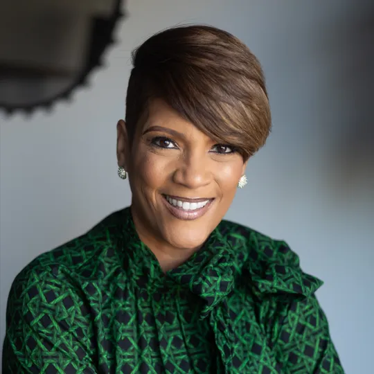 Stephanie Thompson, Agent in  - Compass