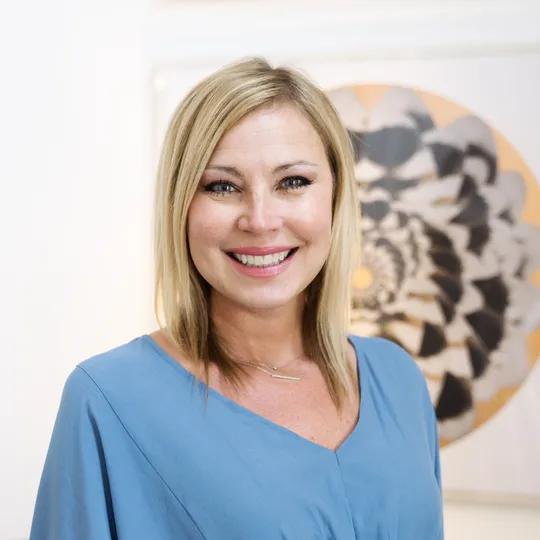 Jessica Kamarata, Agent in  - Compass