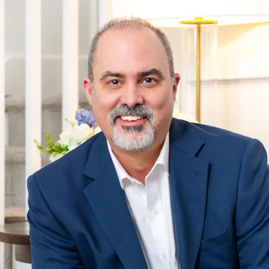 Michael Crane, Agent in  - Compass