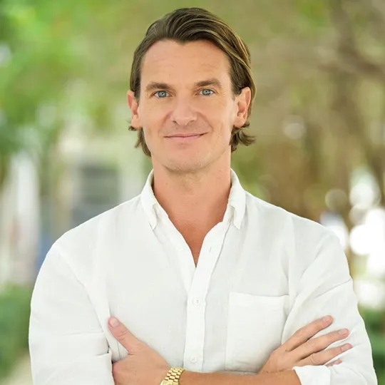 Andrew Fink, Agent in  - Compass