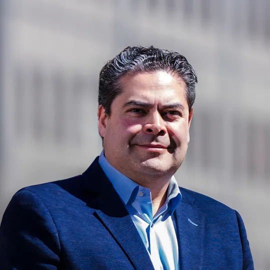 Dan Villanueva, Agent in  - Compass