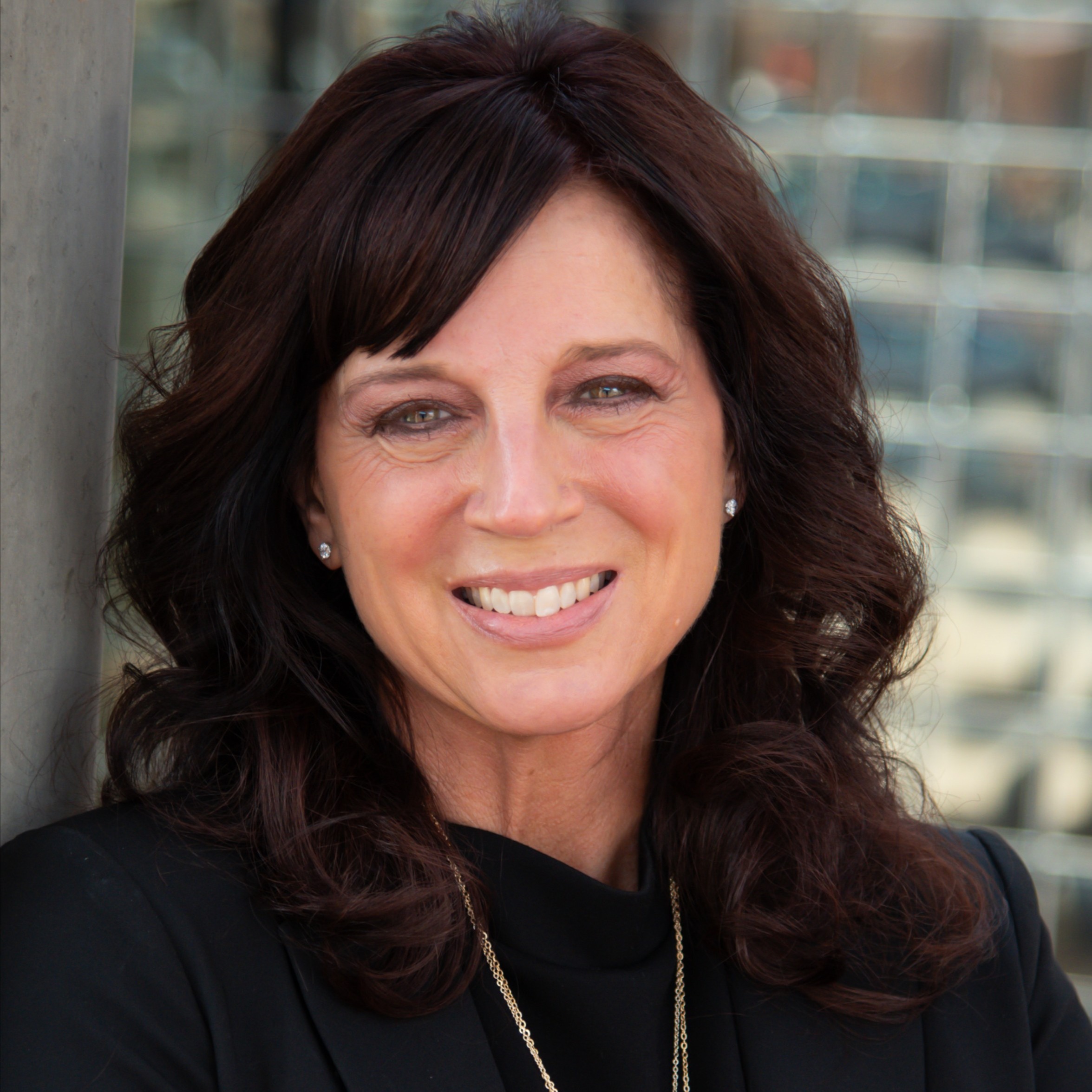 Headshot of Sandra Himmelman