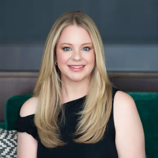 Lindsay Thomas, Agent in  - Compass