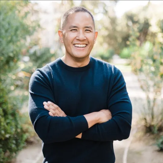 Ronnie Hernandez, Agent in  - Compass