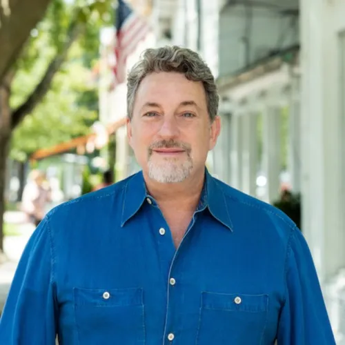 Marc Heskell, Agent in  - Compass