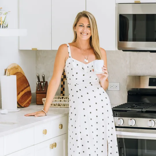 Laura Mitrick, Agent in  - Compass