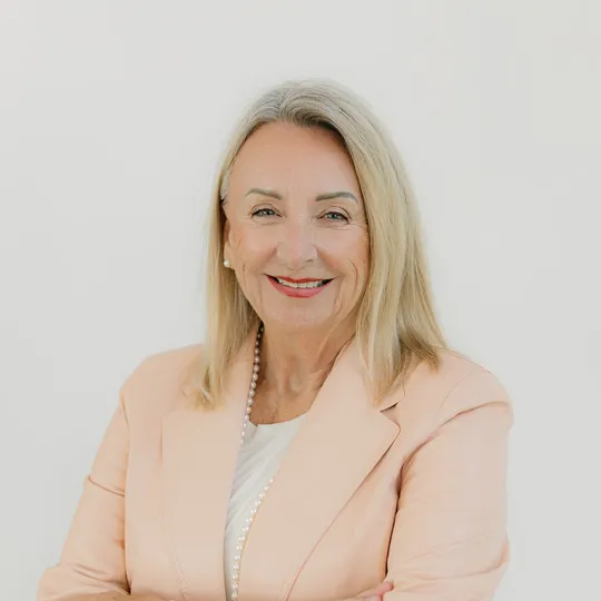 Sonnie Laviolette, Agent in  - Compass