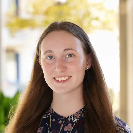 Alison Kuhne, Agent in  - Compass