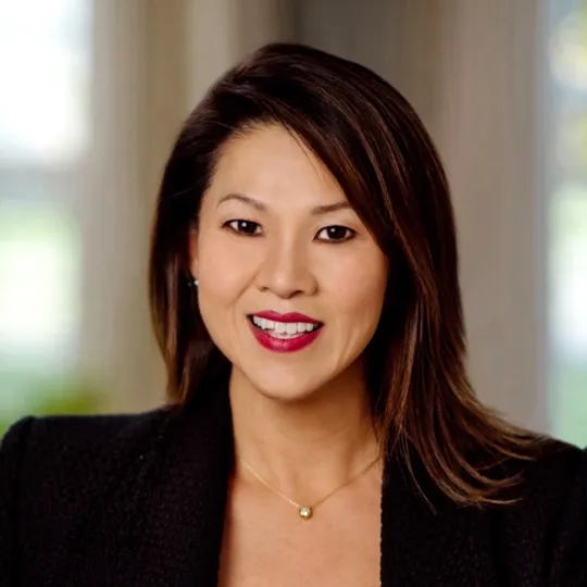 Robyn Kim, Agent in  - Compass