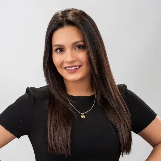 Connie Intranova, Agent in  - Compass