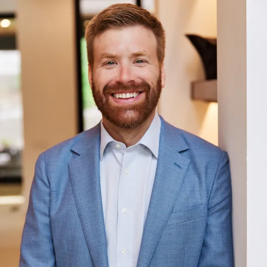 Larry Kloess, Agent in  - Compass