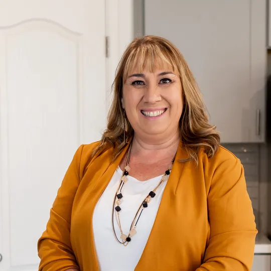 Liz Selter, Agent in  - Compass