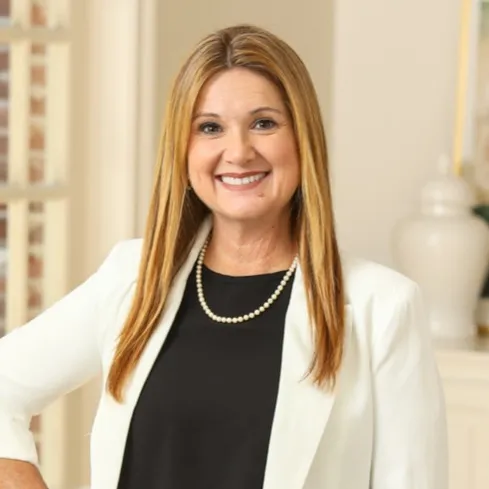 Debbie Greene, Agent in  - Compass