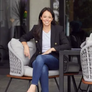 Jenna Citron Pinchuk, Agent in  - Compass