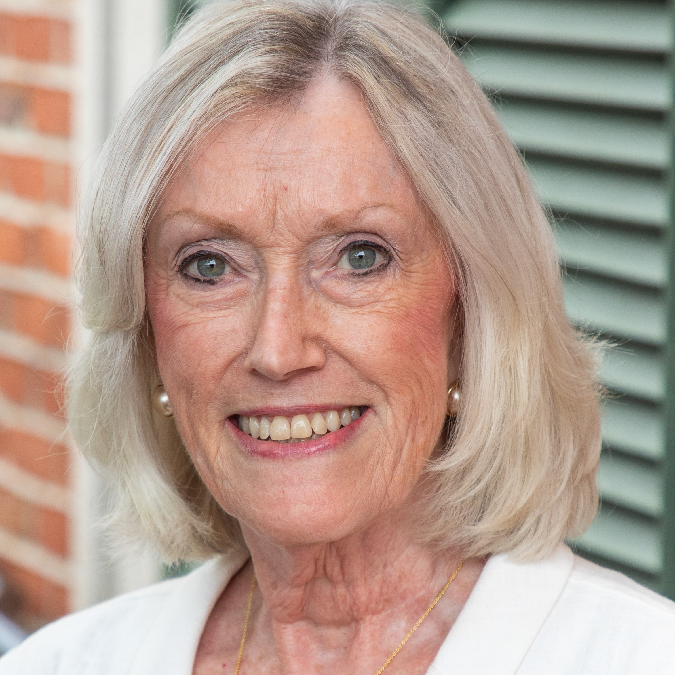 Headshot of Linda Martin