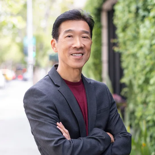 Harry Chang, Agent in  - Compass