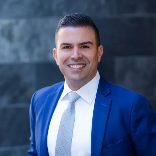 VJ Derbarghamian, Agent in  - Compass