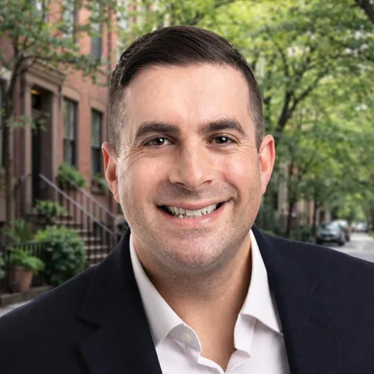 Steven Meril, Agent in  - Compass