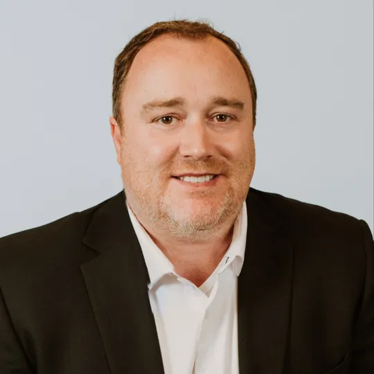 Earvin Ray, Agent in  - Compass