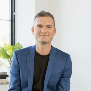 Holden Lewis, Agent in  - Compass