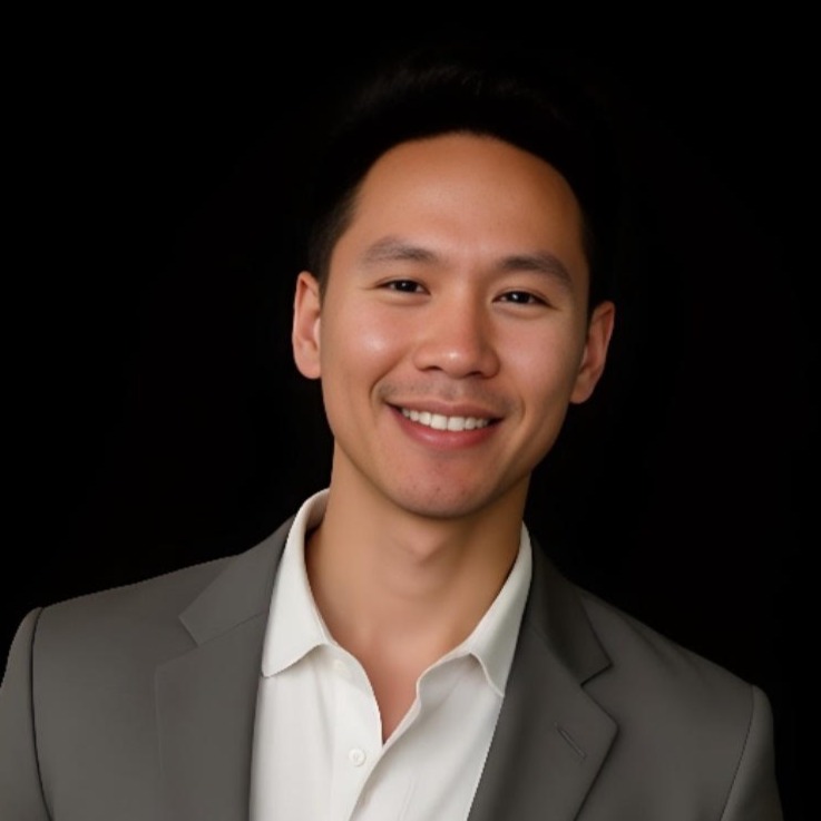 Headshot of Derrick Sun